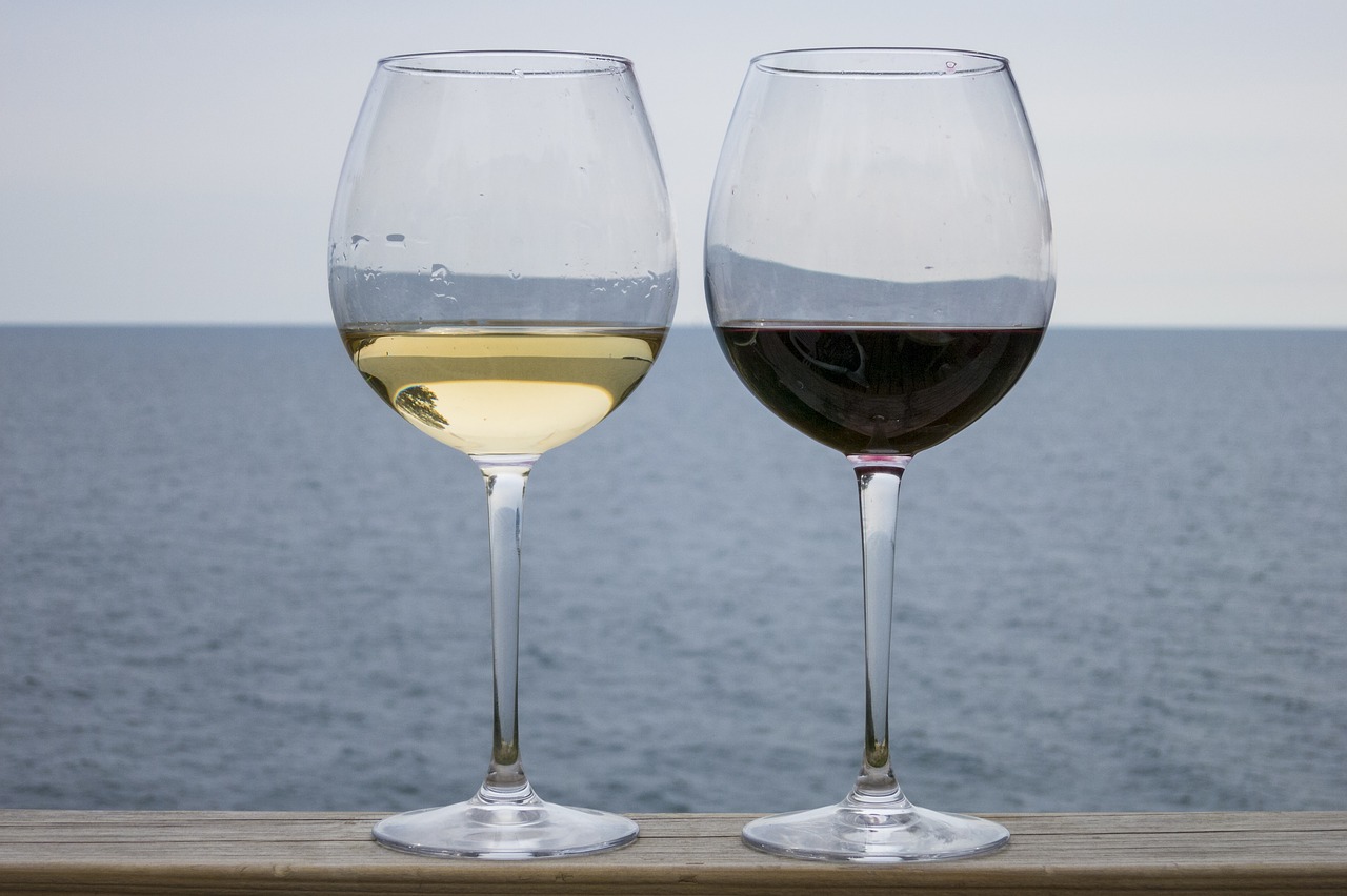 Różnice między słodkim a wytrawnym winem